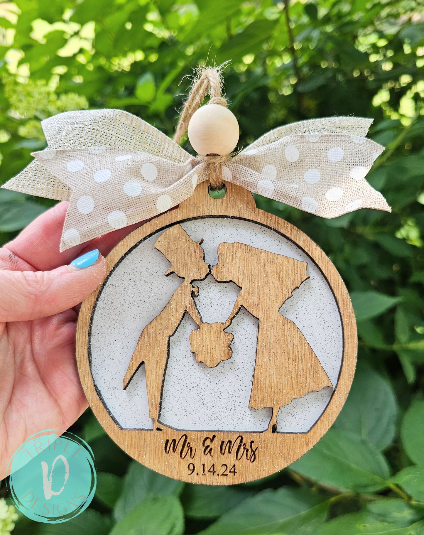 Personalized wedding Christmas ornament, Mr & Mrs Christmas ornament, Marriage, newlywed Christmas ornament